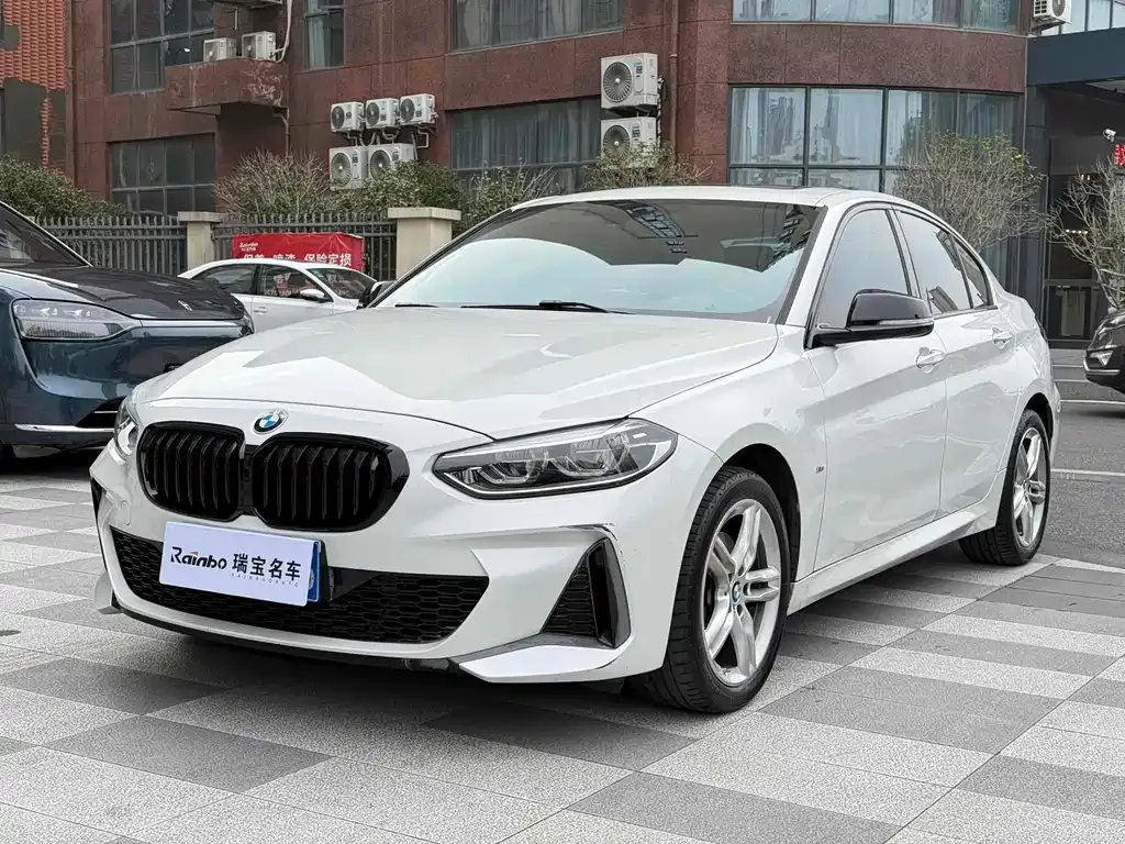 BMW 1 Series — фото 1