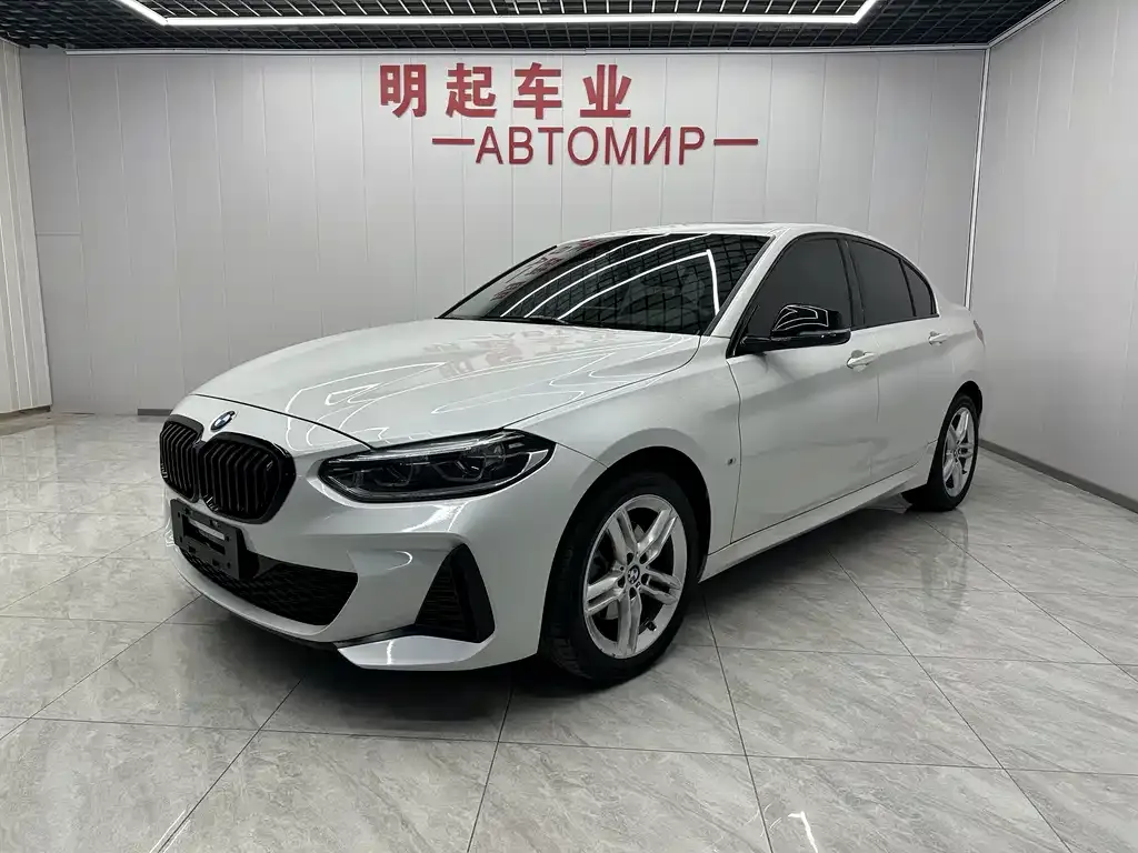 BMW 1 Series — фото 1