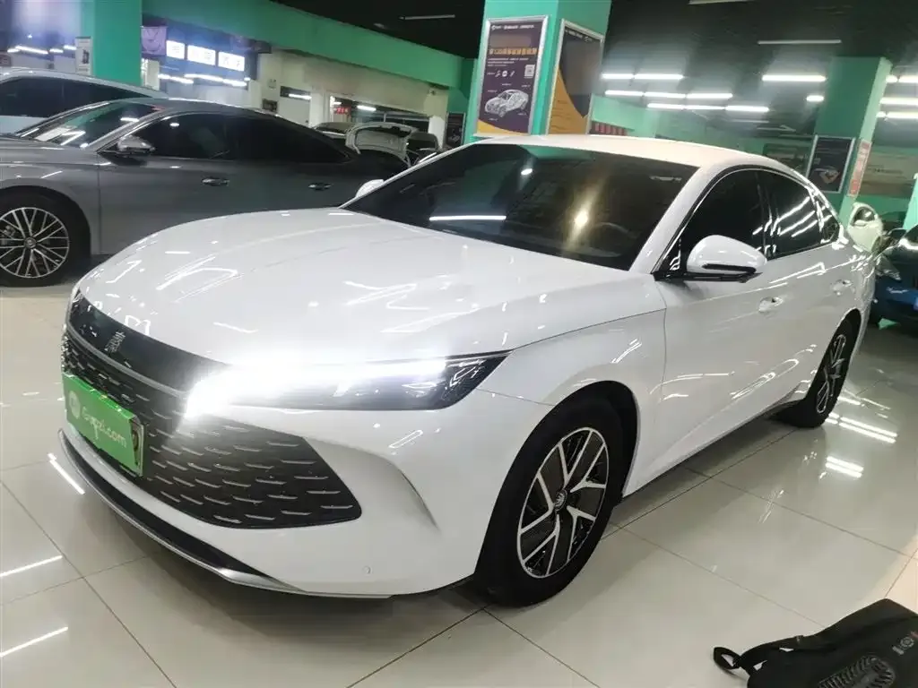 BYD Qin L — фото 5