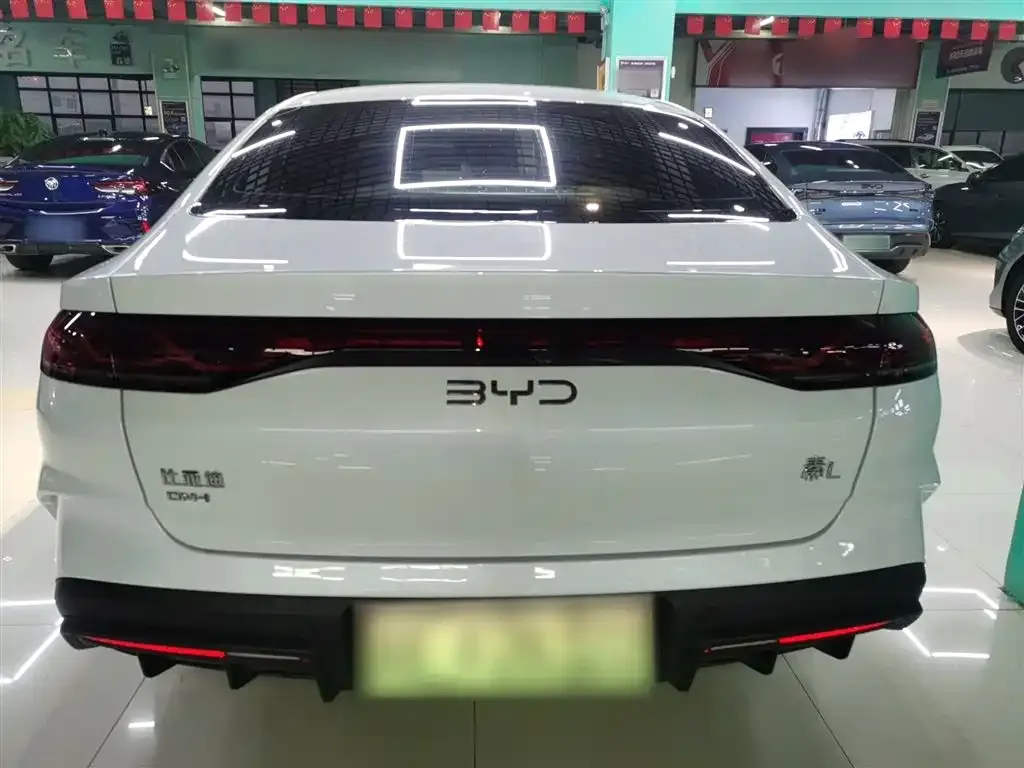 BYD Qin L — фото 6