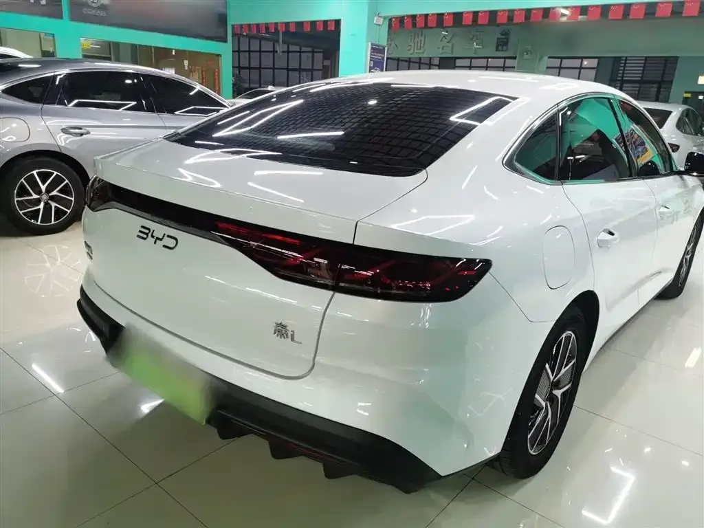 BYD Qin L — фото 7