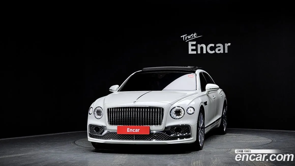 Bentley Flying Spur — фото 3