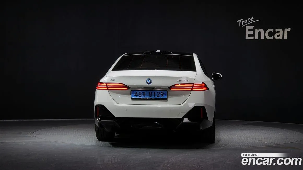 BMW i5 — фото 4