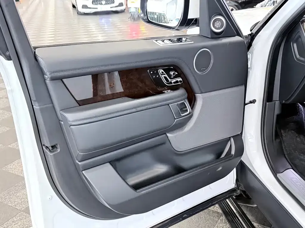 Land Rover Range Rover — фото 10