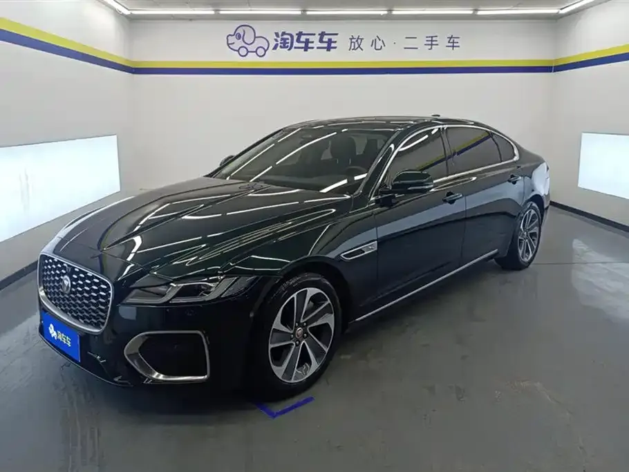 Jaguar XFL — фото 1