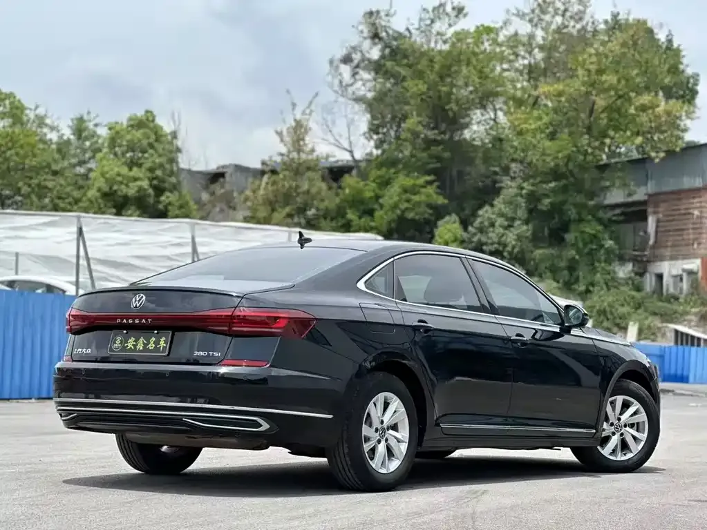 Volkswagen Passat — фото 9