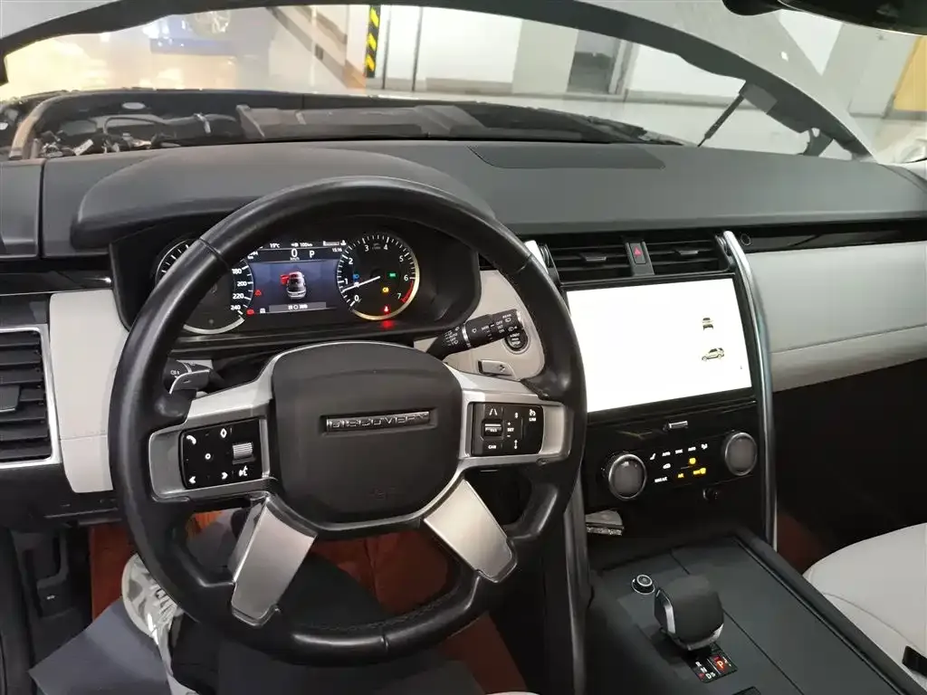 Land Rover Discovery — фото 10