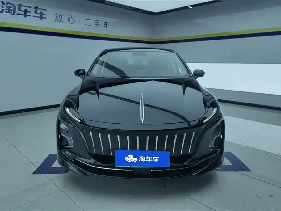 Hongqi E-QM5 — фото 2