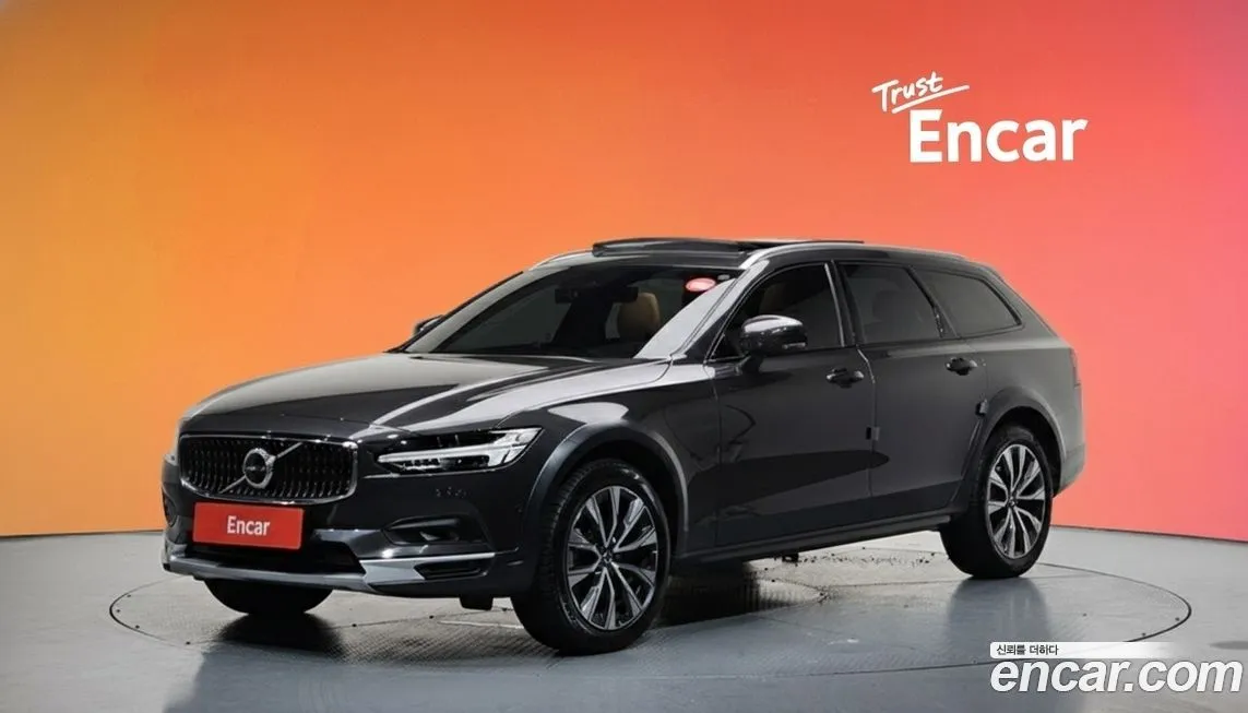 Volvo V90 — фото 1
