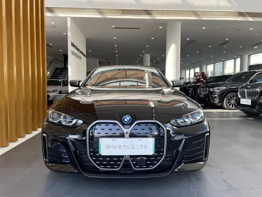 BMW i4 — фото 2