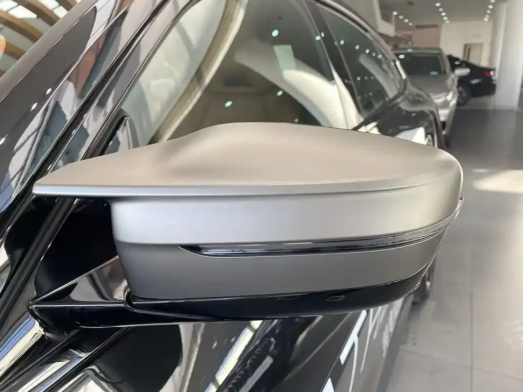BMW i4 — фото 6