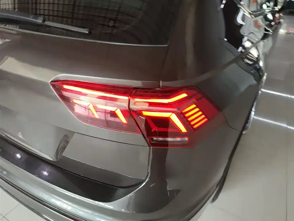 Volkswagen Tiguan L New Energy — фото 8