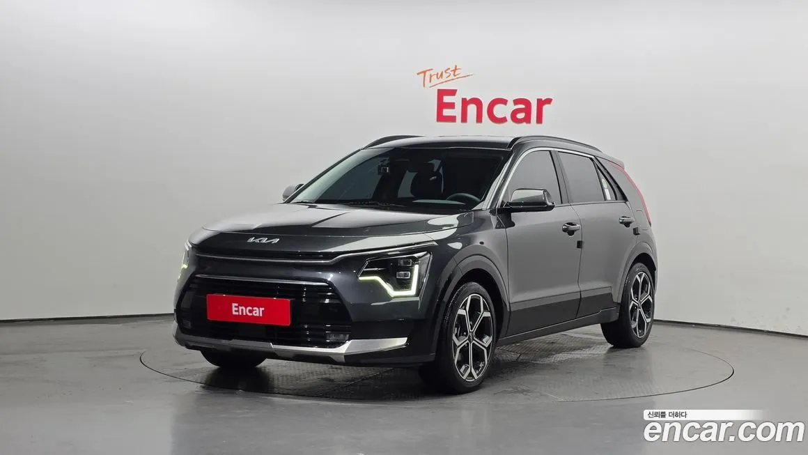 Kia Niro — фото 1