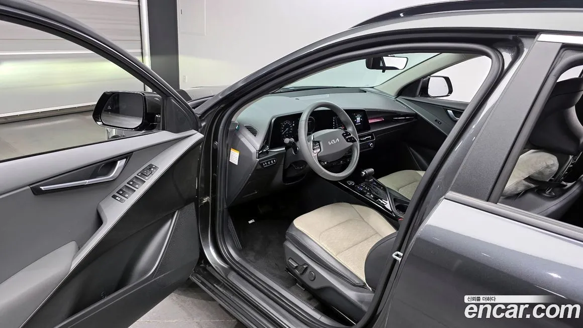 Kia Niro — фото 10