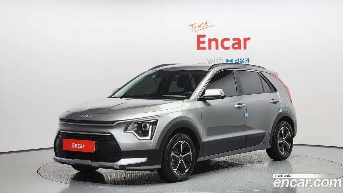 Kia Niro — фото 1