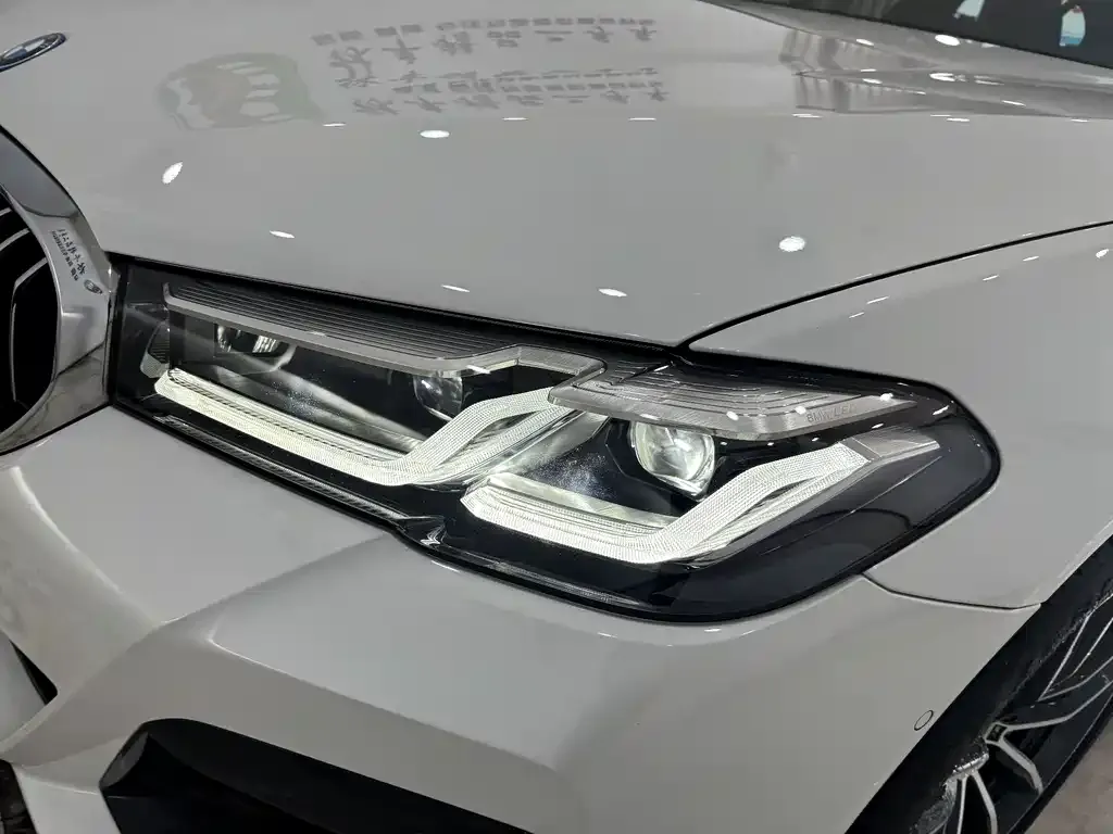BMW 5 Series New Energy — фото 9