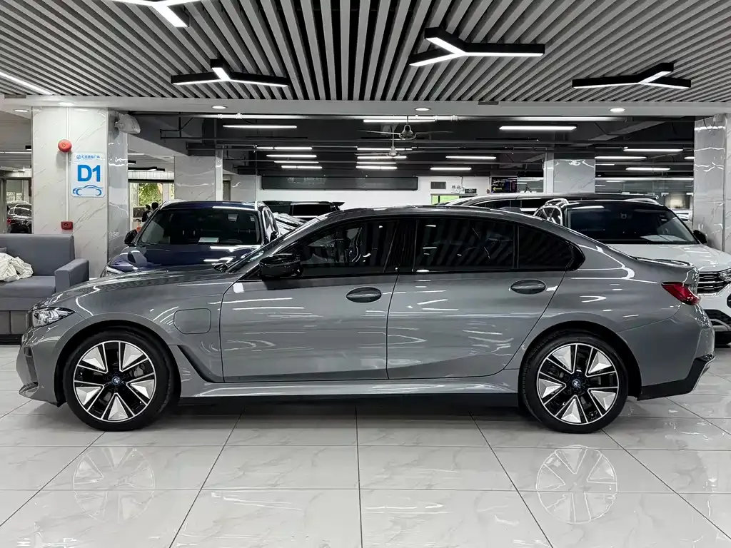 BMW i3 — фото 4