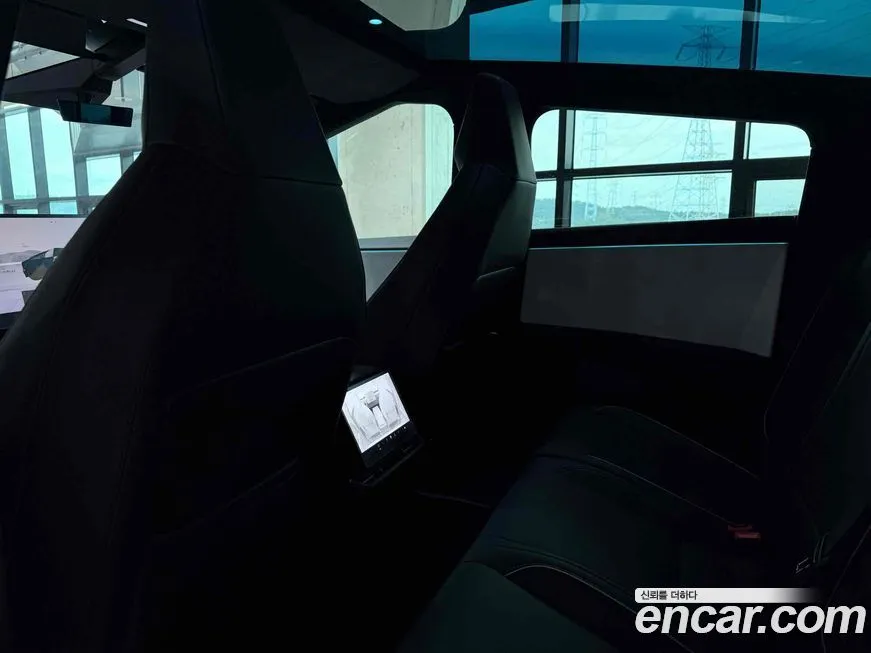 Tesla Cybertruck — фото 10