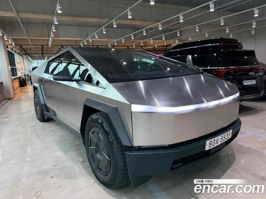 Tesla Cybertruck — фото 3