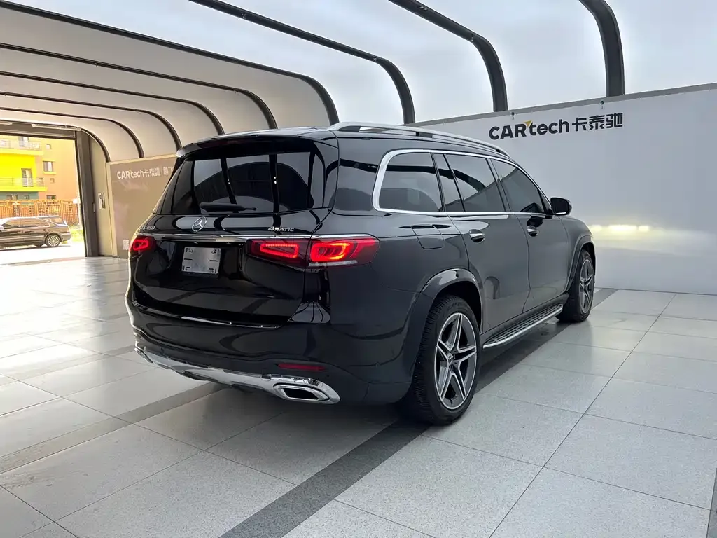 Mercedes-Benz GLS — фото 9