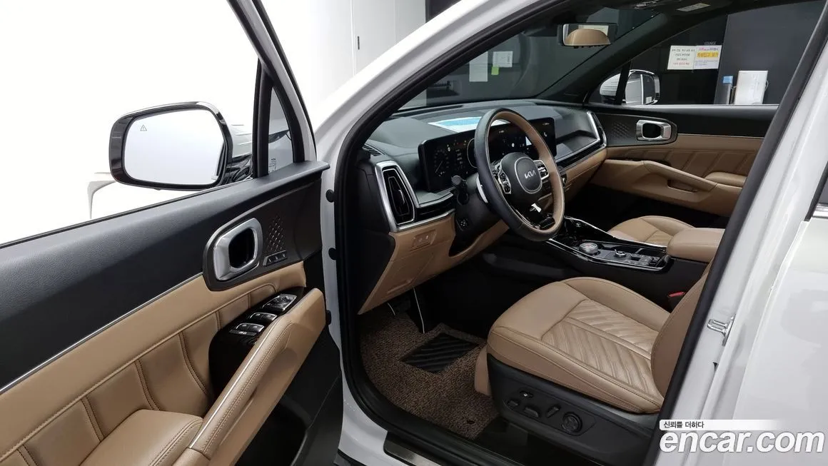 Kia Sorento — фото 10