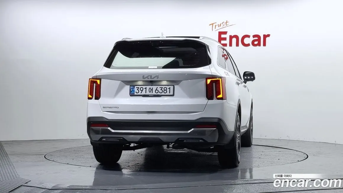 Kia Sorento — фото 4
