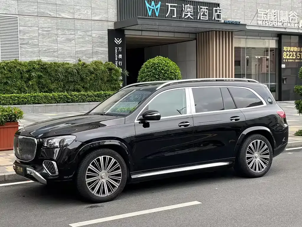 Mercedes-Benz GLS — фото 1