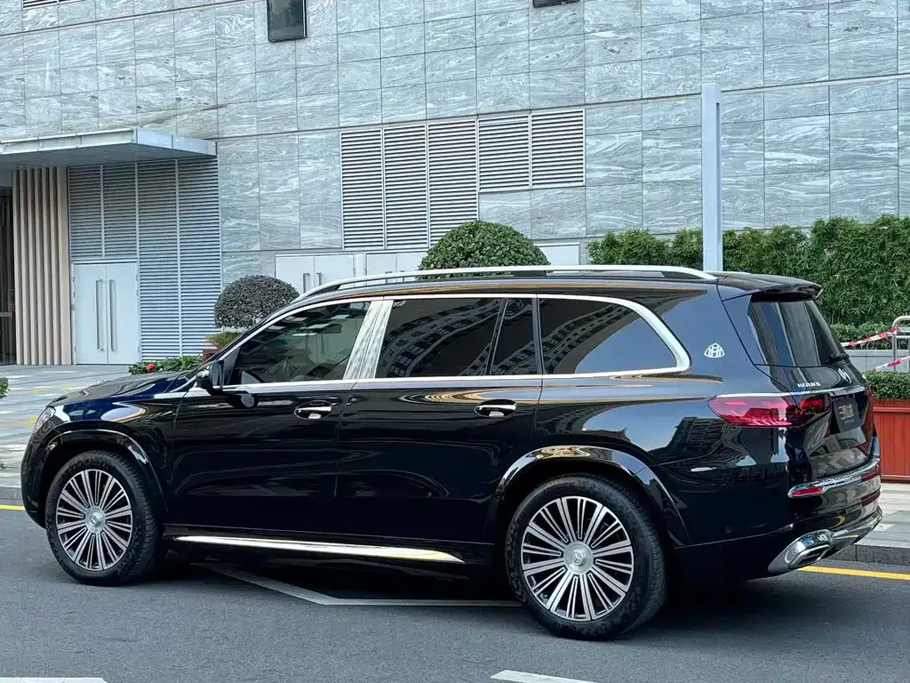 Mercedes-Benz GLS — фото 4