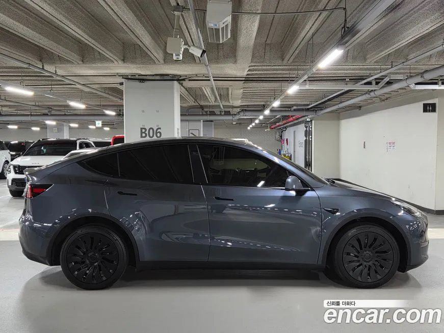 Tesla Model Y — фото 4