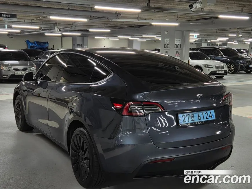 Tesla Model Y — фото 6