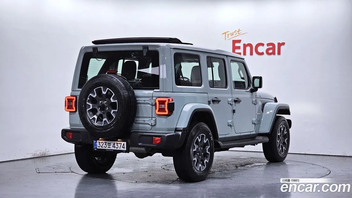 Jeep Wrangler — фото 2