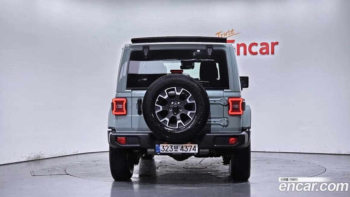 Jeep Wrangler — фото 4