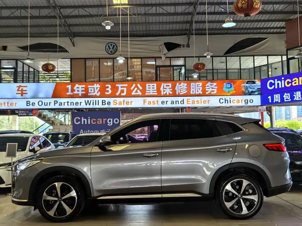 BYD PLUS New Energy — фото 3
