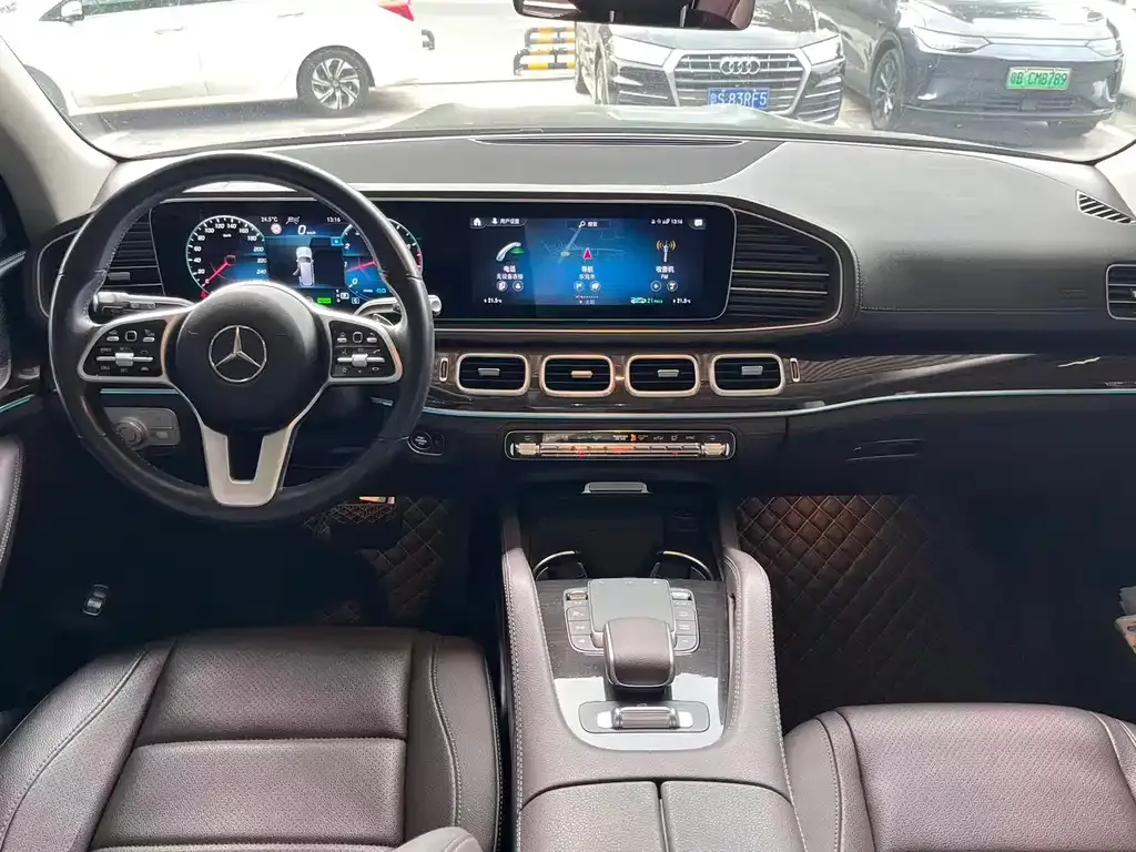 Mercedes-Benz GLS — фото 5
