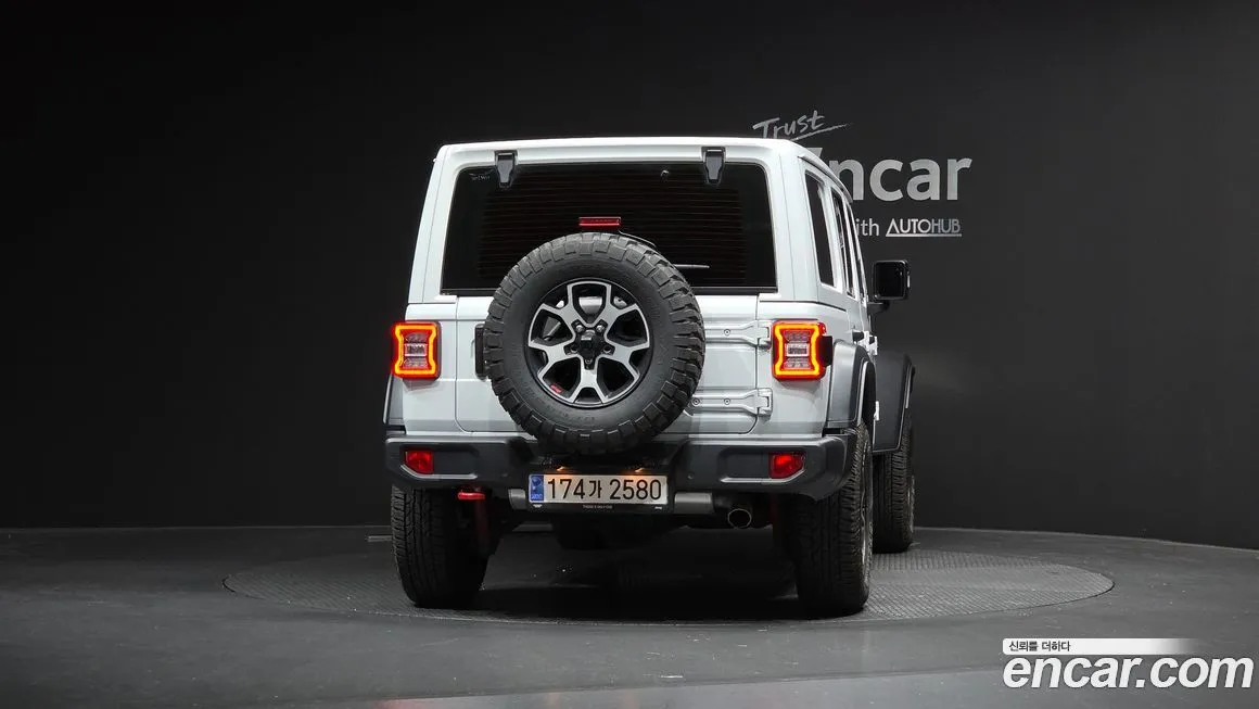 Jeep Wrangler — фото 4