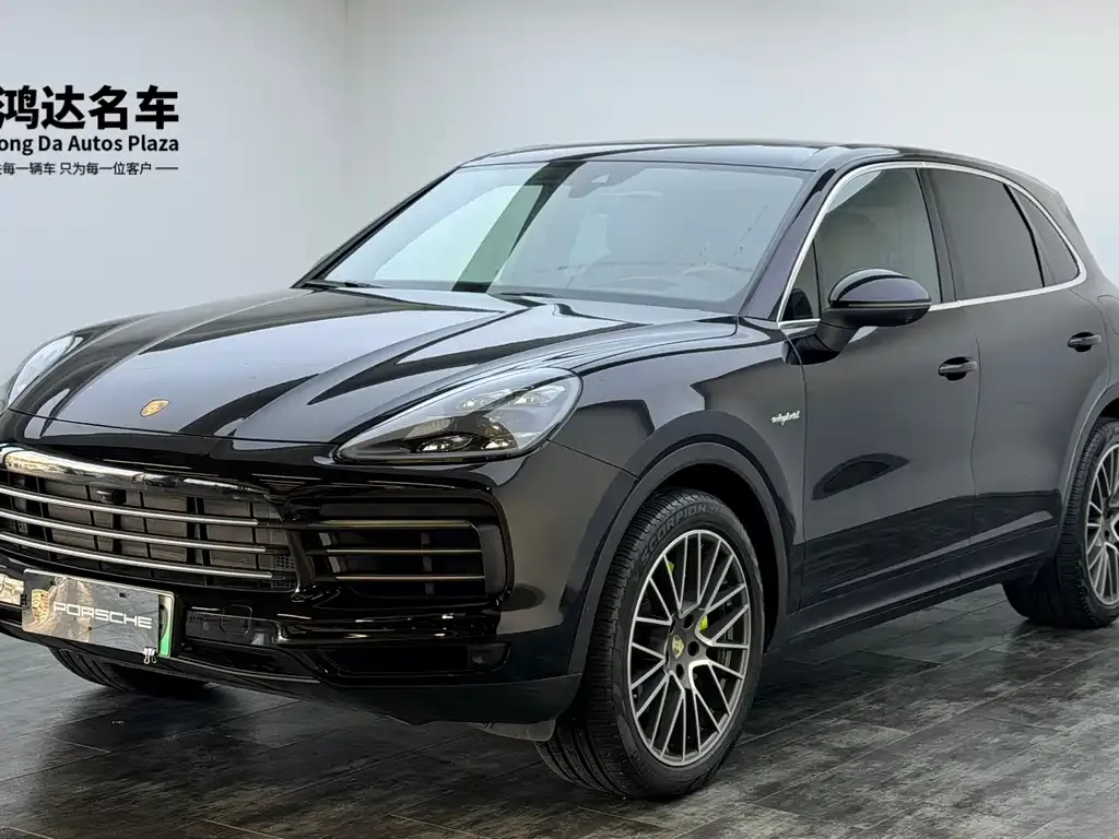Porsche Cayenne Hybrid — фото 1