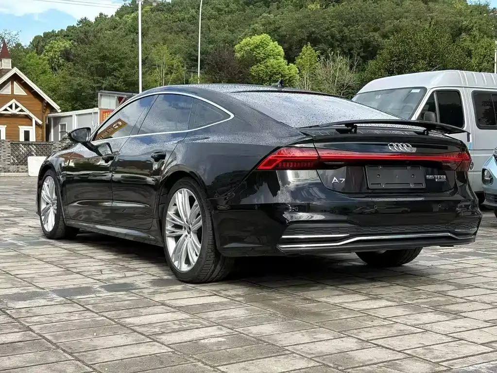 Audi A7 — фото 7