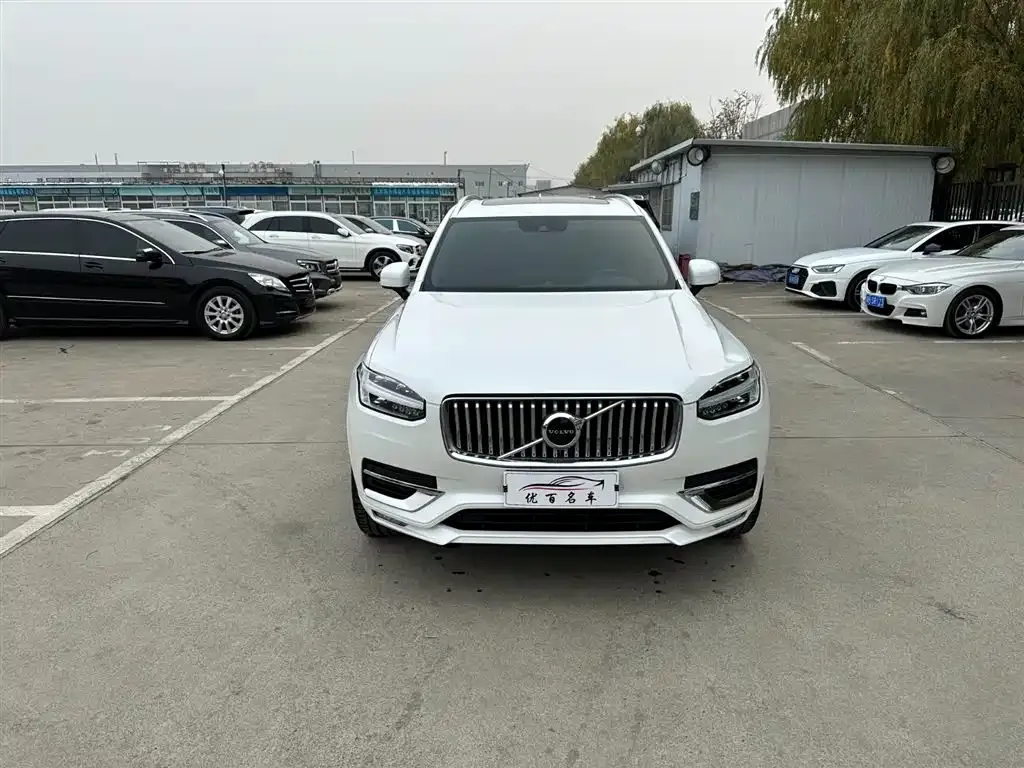 Volvo XC90 — фото 2