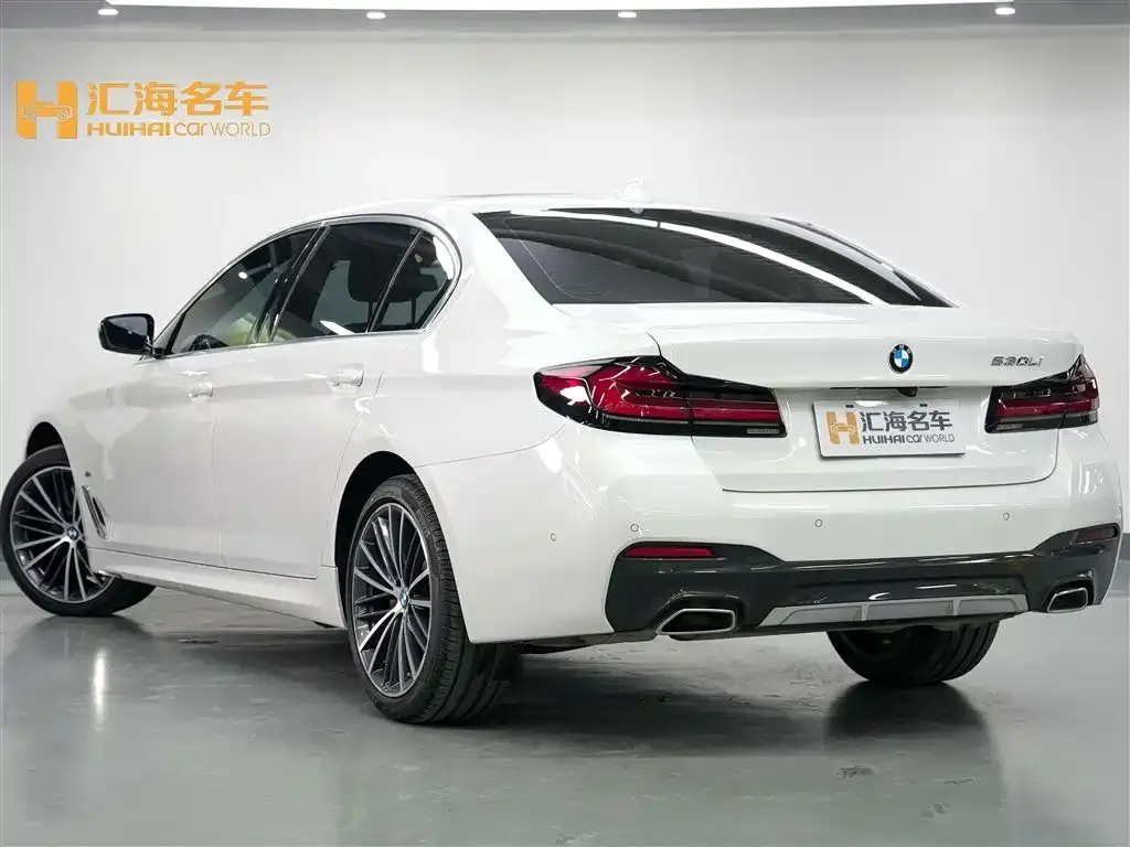 BMW 5 Series — фото 4