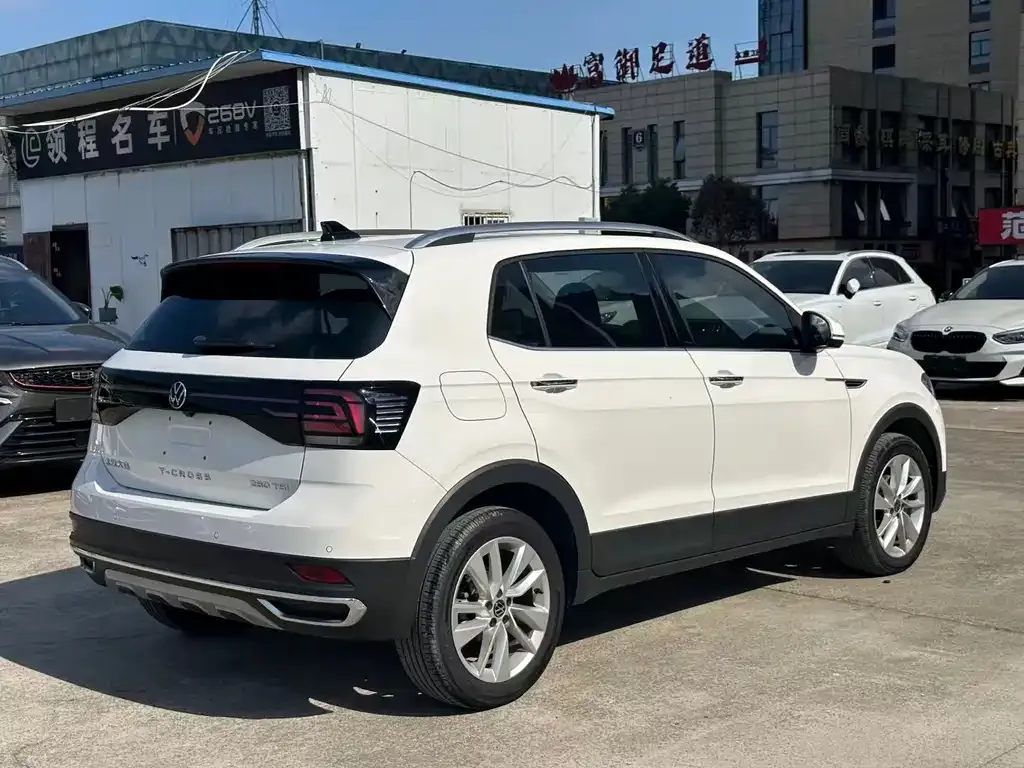 Volkswagen T-Cross — фото 7