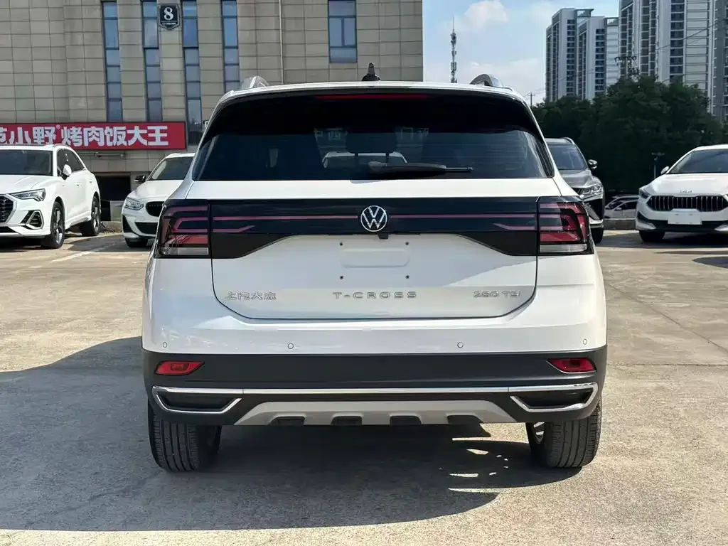 Volkswagen T-Cross — фото 8