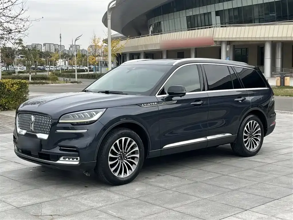 Lincoln Aviator — фото 1