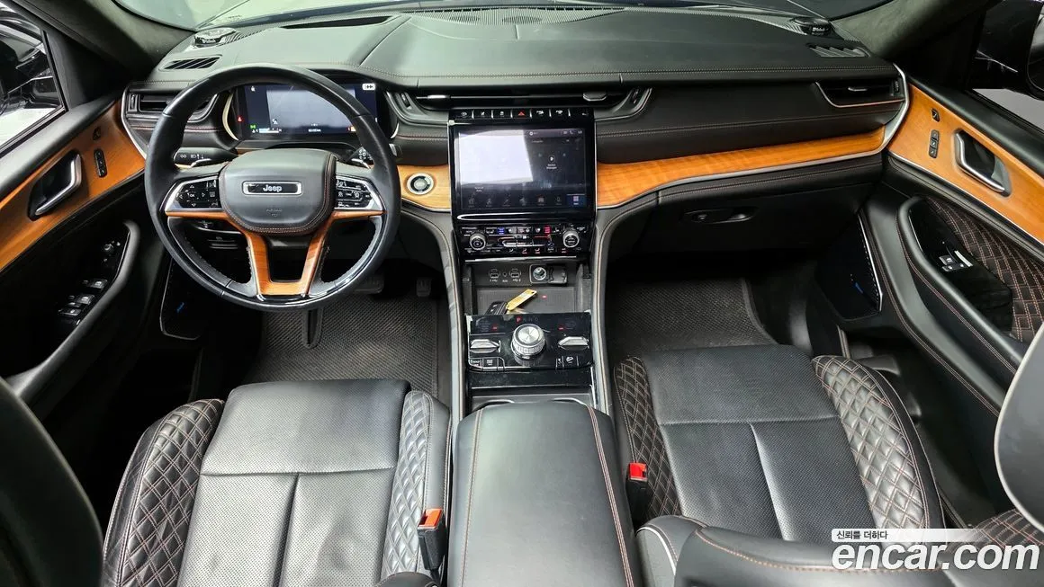 Jeep Cherokee — фото 7