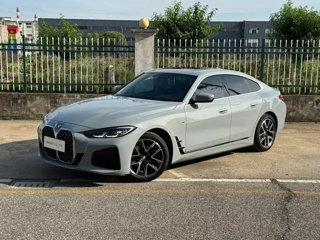 BMW 4 Series — фото 1