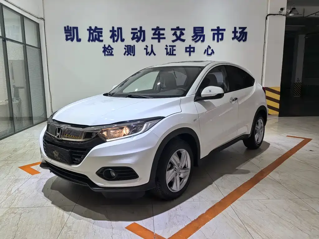 Honda Vezel — фото 1