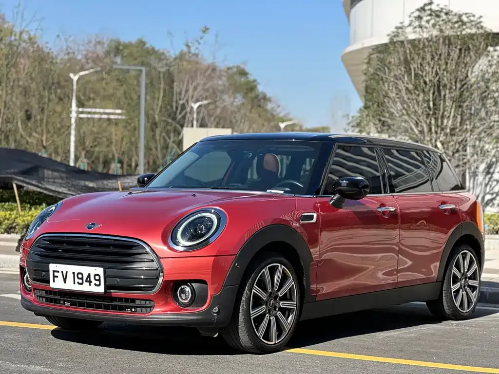 MINI Clubman — фото 2
