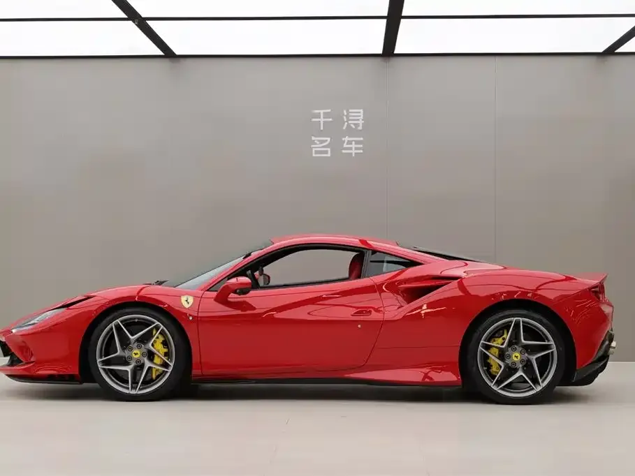 Ferrari F8 — фото 3