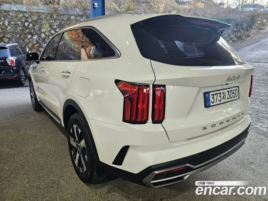 Kia Sorento — фото 7