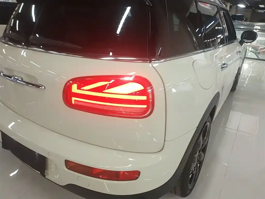MINI Clubman — фото 8