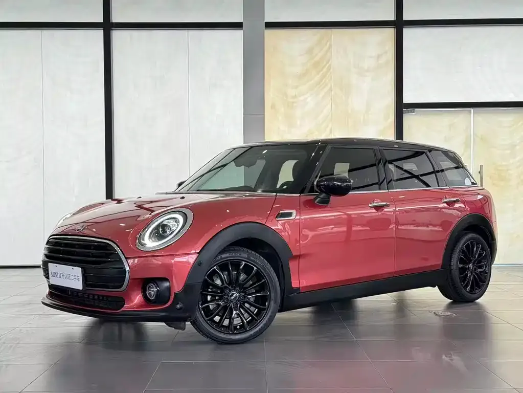 MINI Clubman — фото 1